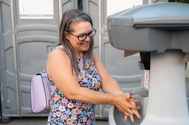 Best Porta potty delivery and setup  in Itasca, IL